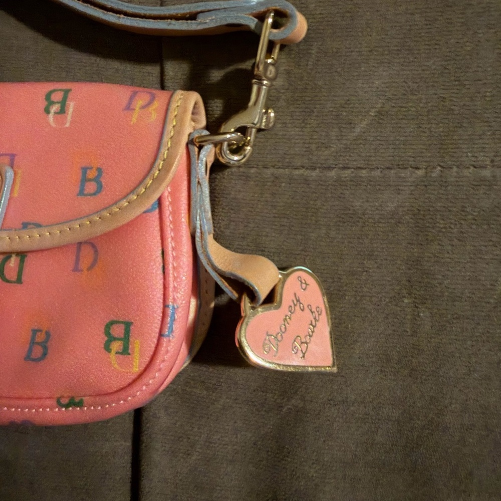 Dooney & Bourke Pink wristlet with pink heart charm - Picture 5 of 7
